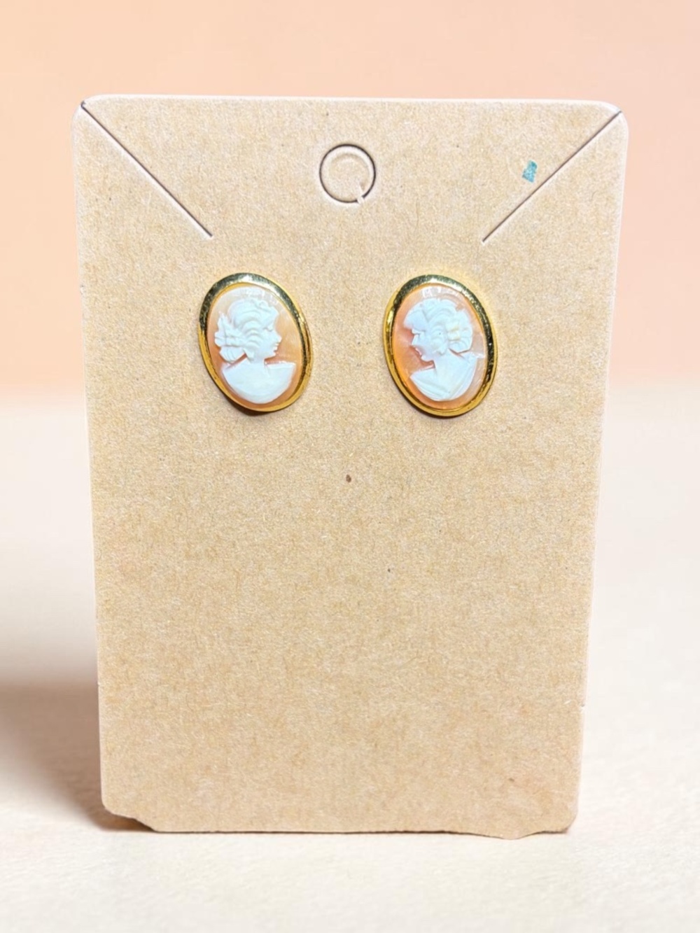 Vintage Gold Tone Cameo Earring Studs 1mm wide